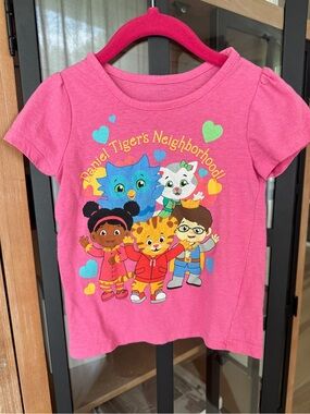 Daniel Tiger’s Neighborhood tee toddler girl short sleeve tshirt tv show friends